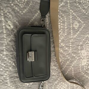 Michael Kors Crossbody Bag